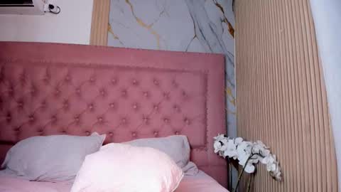   online show from March 13, 12:41 pm