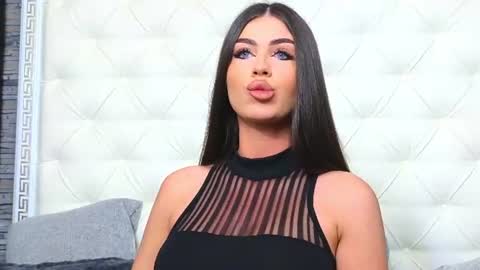 Gabriela online show from June 17, 5:45 am