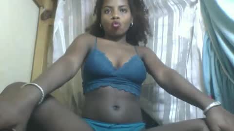 Snapshot of roseyaa chatting on September 18, 7:07 pm Roseyaa online show from September 18, 7:07 pm