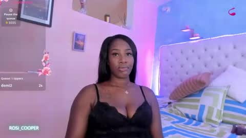 rosi_cooper online show from July 24, 11:29 am