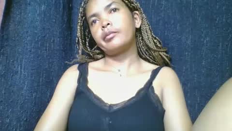 rosia685234 online show from April 30, 2:49 am