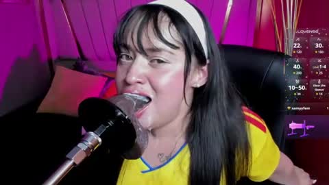 rosie_jhons online show from June 18, 9:25 am
