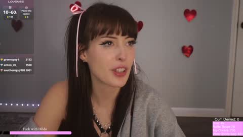Snapshot of rosiebones chatting on February 6, 2:00 am Rosie Bones online show from February 6, 2:00 am