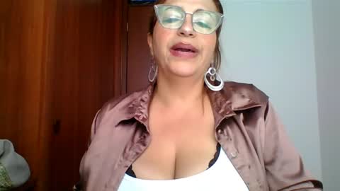 Rossana  online show from April 25, 1:41 pm