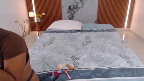 Rossi Hill online show from March 4, 12:02 pm