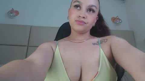 Snapshot of rossi_baker chatting on October 16, 4:39 pm Rossi online show from October 16, 4:39 pm