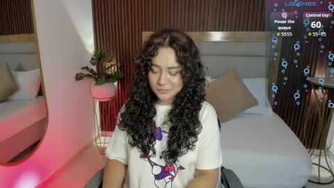 rossie_lanie_ online show from May 6, 7:53 pm