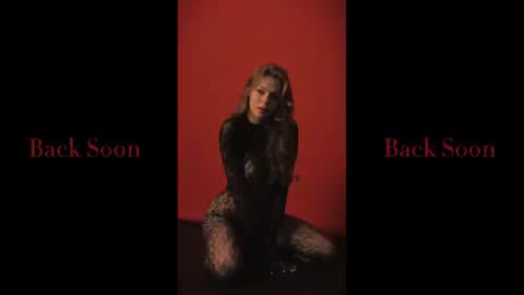 rosy_black_ online show from June 18, 7:19 pm