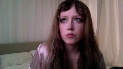 rosy_petal online show from March 29, 1:24 pm