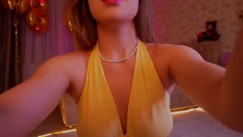 Hi Im Maria Check my Bio  online show from April 27, 12:57 pm
