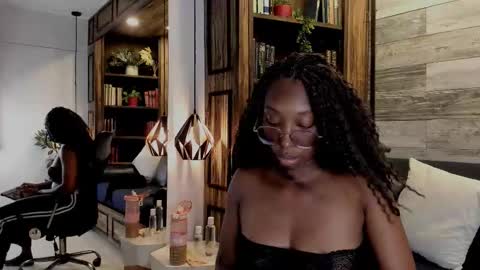 rouselux online show from February 27, 9:07 pm