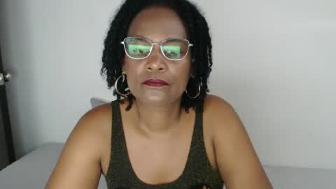 luxa online show from February 28, 7:03 pm