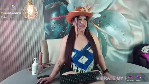 rouxinferno_cr online show from April 25, 4:03 am