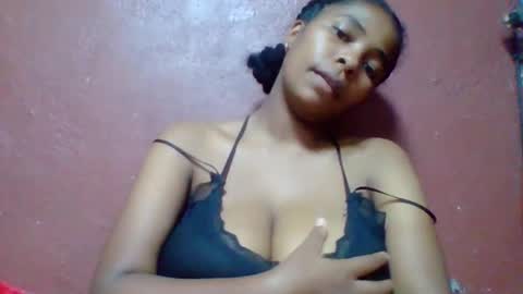 rovaelyah online show from May 3, 6:41 am