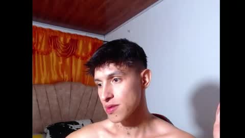 rowanboy23 online show from July 27, 4:10 am
