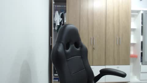 Roxana online show from March 7, 2:11 am