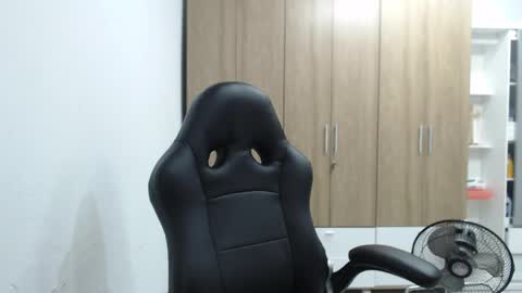 Roxana online show from April 27, 2:53 am