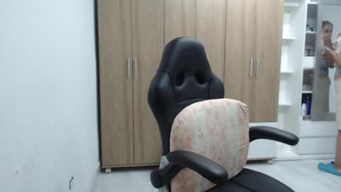 Roxana online show from November 13, 5:43 am