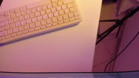 Roxane online show from March 8, 8:18 am