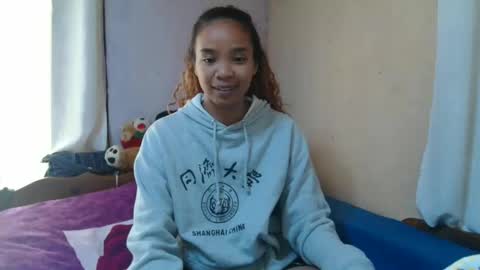 roxanne_98 online show from October 11, 5:34 am