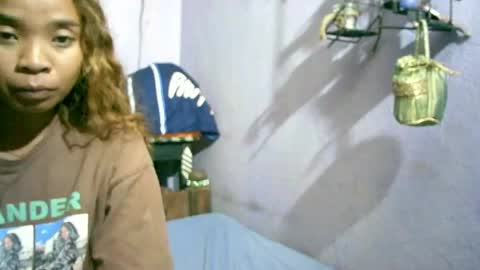 roxanne_98 online show from April 26, 4:48 pm