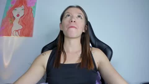 roxanne online show from July 12, 1:31 am