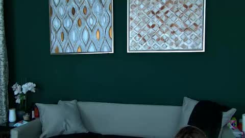 Roxanne online show from February 12, 5:11 am