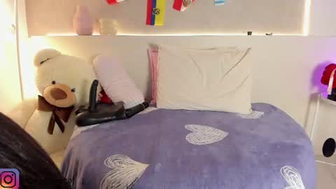 Roxanne Gomez online show from July 15, 2:44 pm