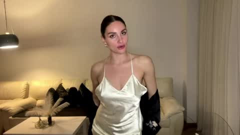 Roxy online show from May 2, 10:26 pm