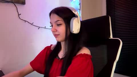 Hana online show from February 13, 3:26 pm