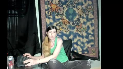 roxihazeleyes online show from July 21, 1:18 am
