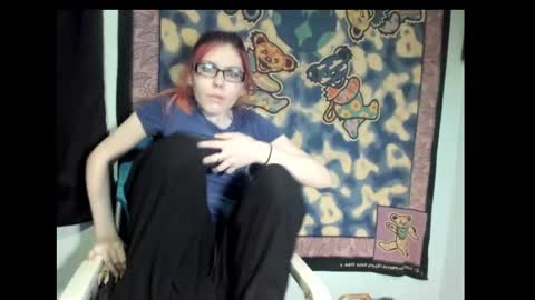 Snapshot of roxihazeleyes chatting on March 9, 3:54 am roxihazeleyes online show from March 9, 3:54 am