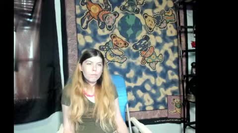 roxihazeleyes online show from June 14, 10:23 pm