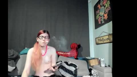 Snapshot of roxihazeleyes chatting on September 23, 3:55 am roxihazeleyes online show from September 23, 3:55 am