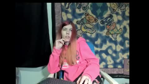 Snapshot of roxihazeleyes chatting on March 11, 8:52 am roxihazeleyes online show from March 11, 8:52 am