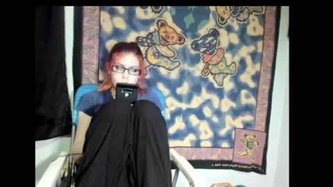 Snapshot of roxihazeleyes chatting on March 9, 7:01 am roxihazeleyes online show from March 9, 7:01 am