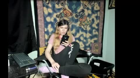 roxihazeleyes online show from July 23, 1:58 am