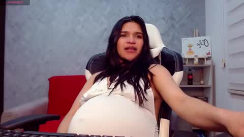 roxxi_2110 online show from October 28, 2:23 am