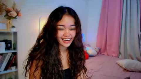 roxxy_blossom online show from July 16, 3:54 am