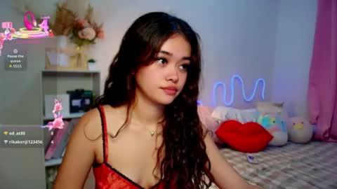 roxxy_blossom online show from July 24, 4:42 am