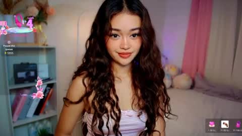 roxxy_blossom online show from June 16, 12:25 am