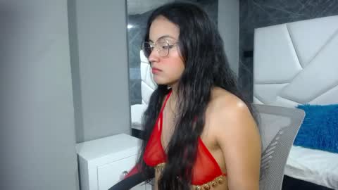 Roxxy  online show from March 28, 12:34 am