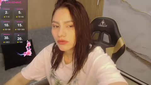 Roxy online show from June 17, 1:05 pm