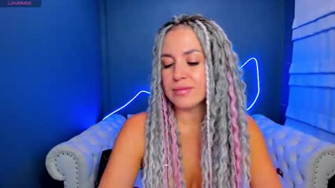 Roxy online show from March 18, 1:22 am