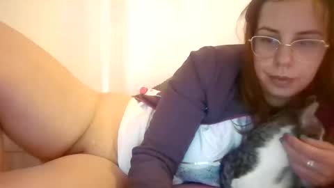 Snapshot of roxy_secrets chatting on October 26, 9:54 am roxy secrets online show from October 26, 9:54 am