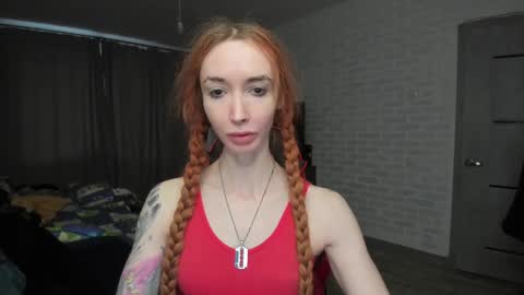 Snapshot of roxy_silver chatting on February 25, 4:57 am Roxy online show from February 25, 4:57 am