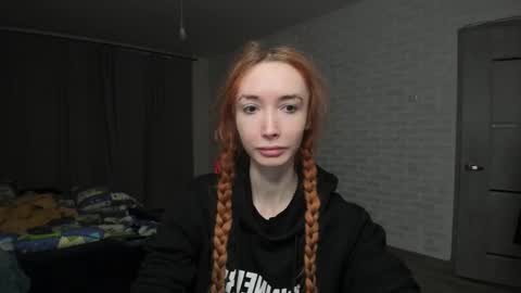 Snapshot of roxy_silver chatting on February 26, 1:57 am Roxy online show from February 26, 1:57 am