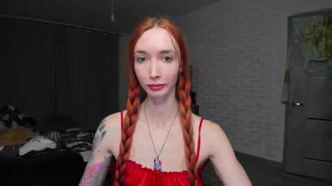 Snapshot of roxy_silver chatting on October 9, 9:42 pm Roxy online show from October 9, 9:42 pm