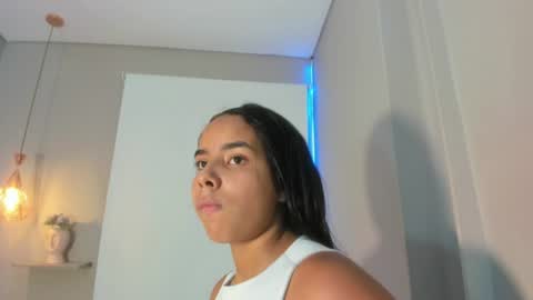 roxy_stone1 online show from July 28, 7:26 pm