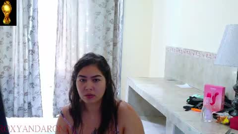 RoxyAron online show from June 14, 1:35 pm